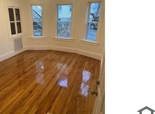 21 Jones St #2, Worcester, MA 01604