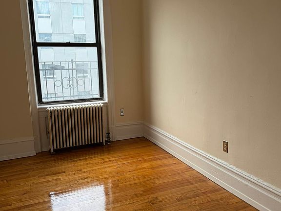 5th image of 24-35 Steinway St #17