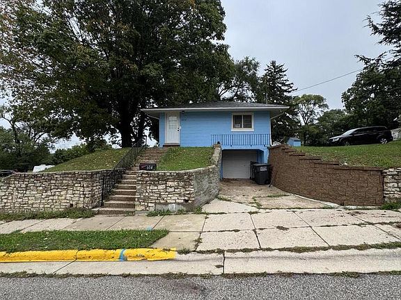 2nd image of 604 N Main STREET