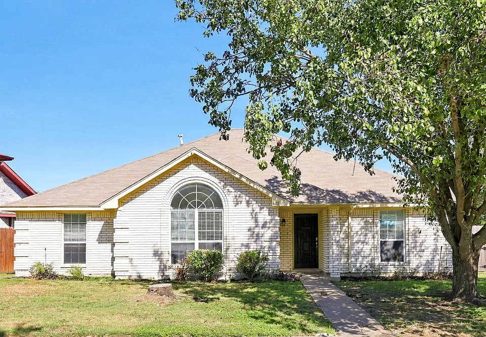 601 Wedgewood Dr