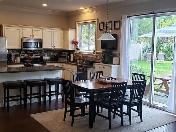 4th image of 134 Bud Hollow Dr