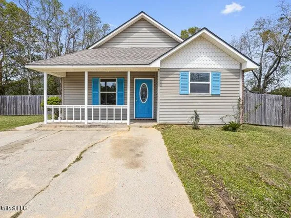 10249 Cottage Ct, Diberville, MS 39540