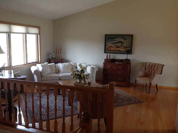 3rd image of 15101 Sunrise Ln