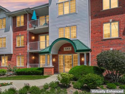 543 N Hough St APT 104, Barrington, IL, 60010