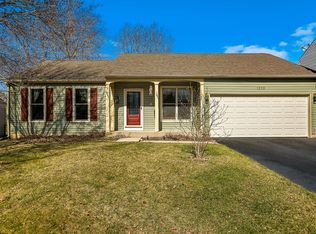 1210 Greenridge Ave, Algonquin, IL 60102