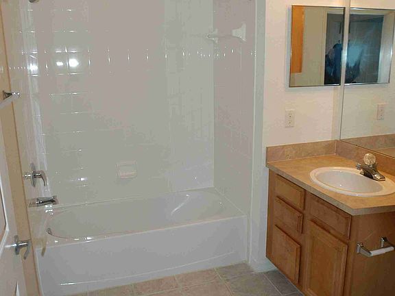 2nd image of 6171 Metrowest Blvd Unit 302