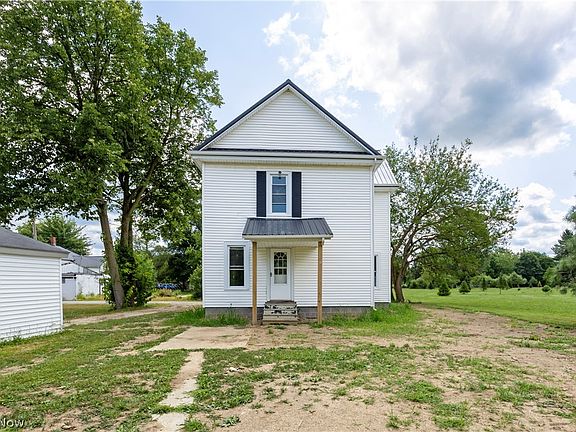4th image of 179 W Main St