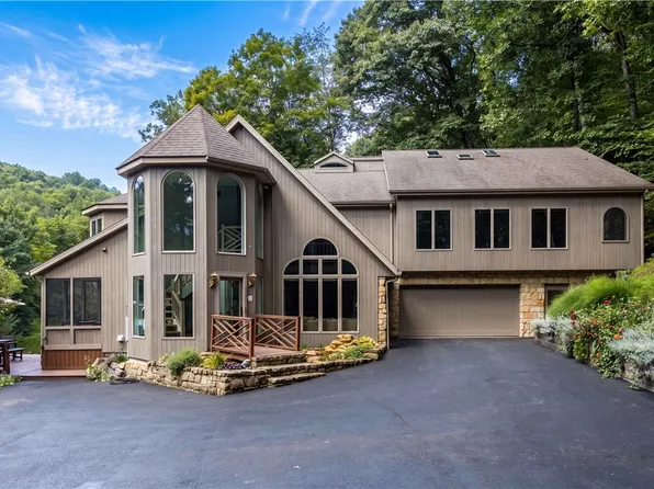 207 Youngstown Ridge Rd, Ligonier, PA 15658