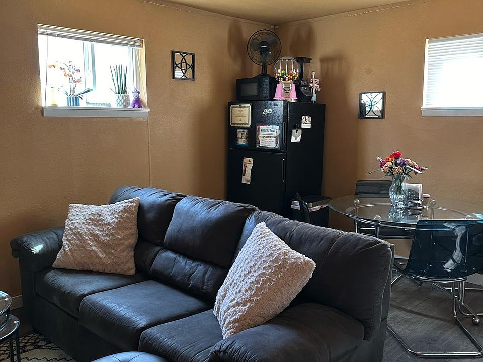 2nd image of 615 S Grant Ave