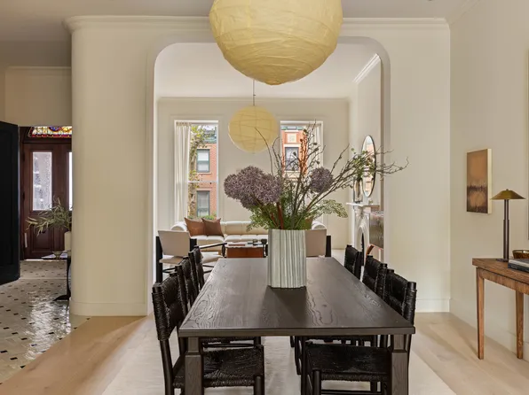 323 Clinton Street image 4 of 30