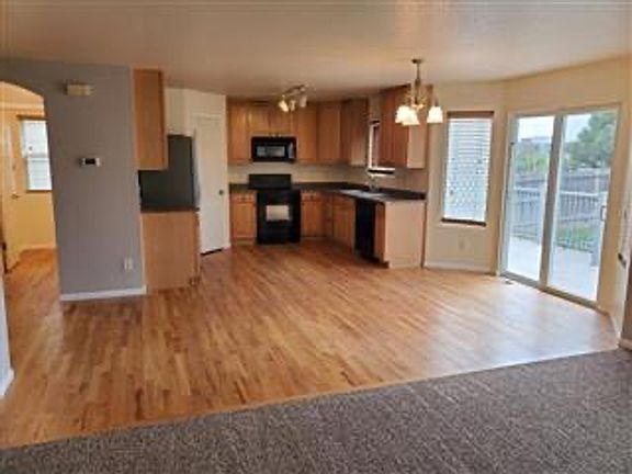 3rd image of 12665 Jersey Cir W
