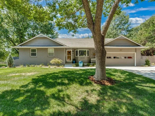 1437 N Windmill Ct, Derby, KS 67037