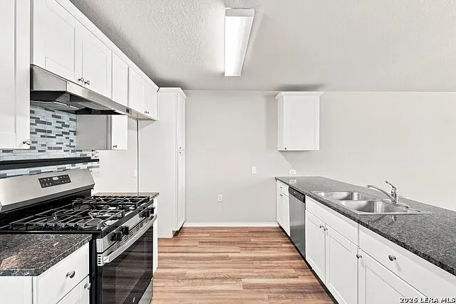 13227 Ashworth Blvd — Photo 7