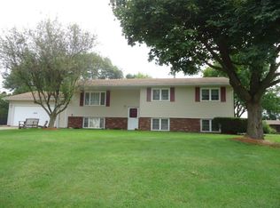 11819 6th St, Milan, IL 61264