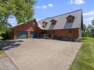 112 E 900 N, La Porte, IN 46350