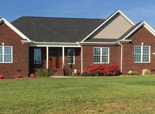 105 W Stillwater Rd, Gaffney, SC 29341
