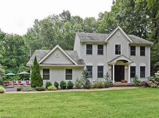 140 School House Rd, Oak Ridge, NJ 07438