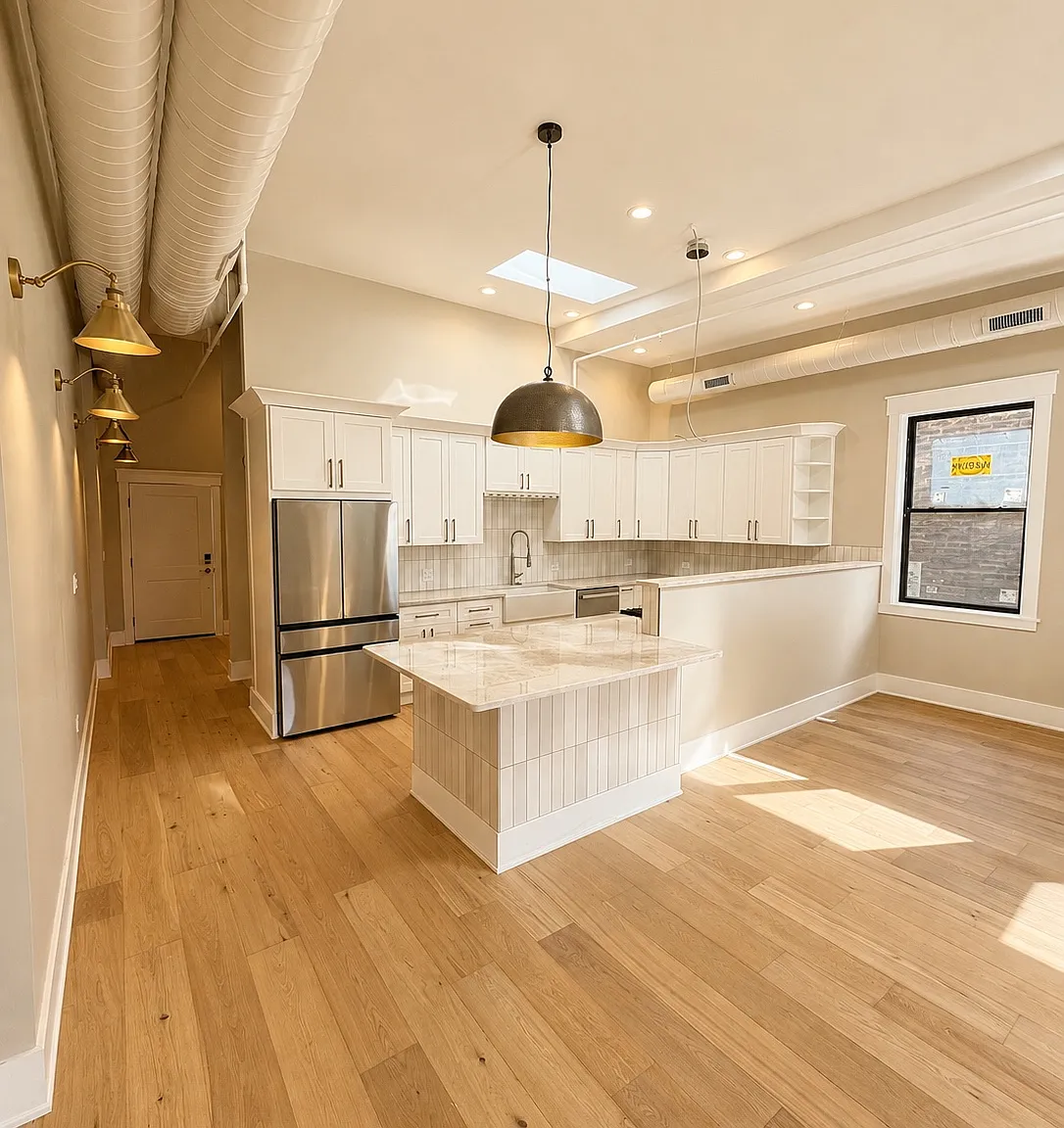 2 bed, 1250 sqft, $5,250 — Photo 1