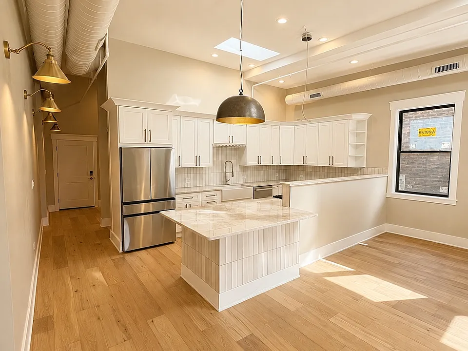 2020 N Halsted St #3S