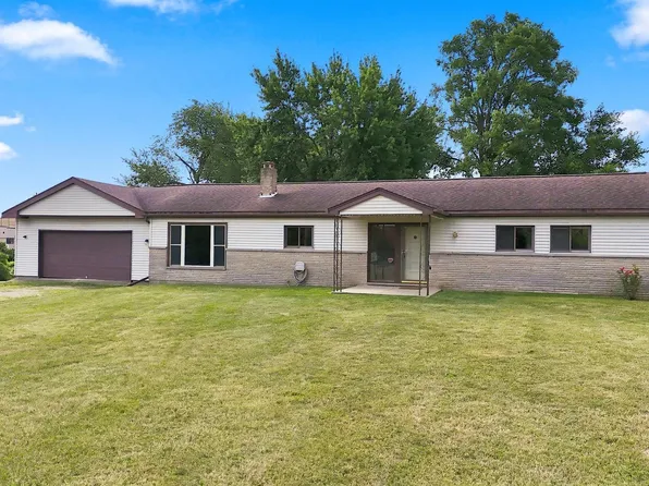 501 Drake Rd, Kendallville, IN 46755