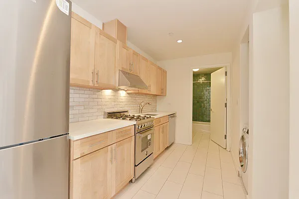 Rented by Brooklyn Bridge | media 20