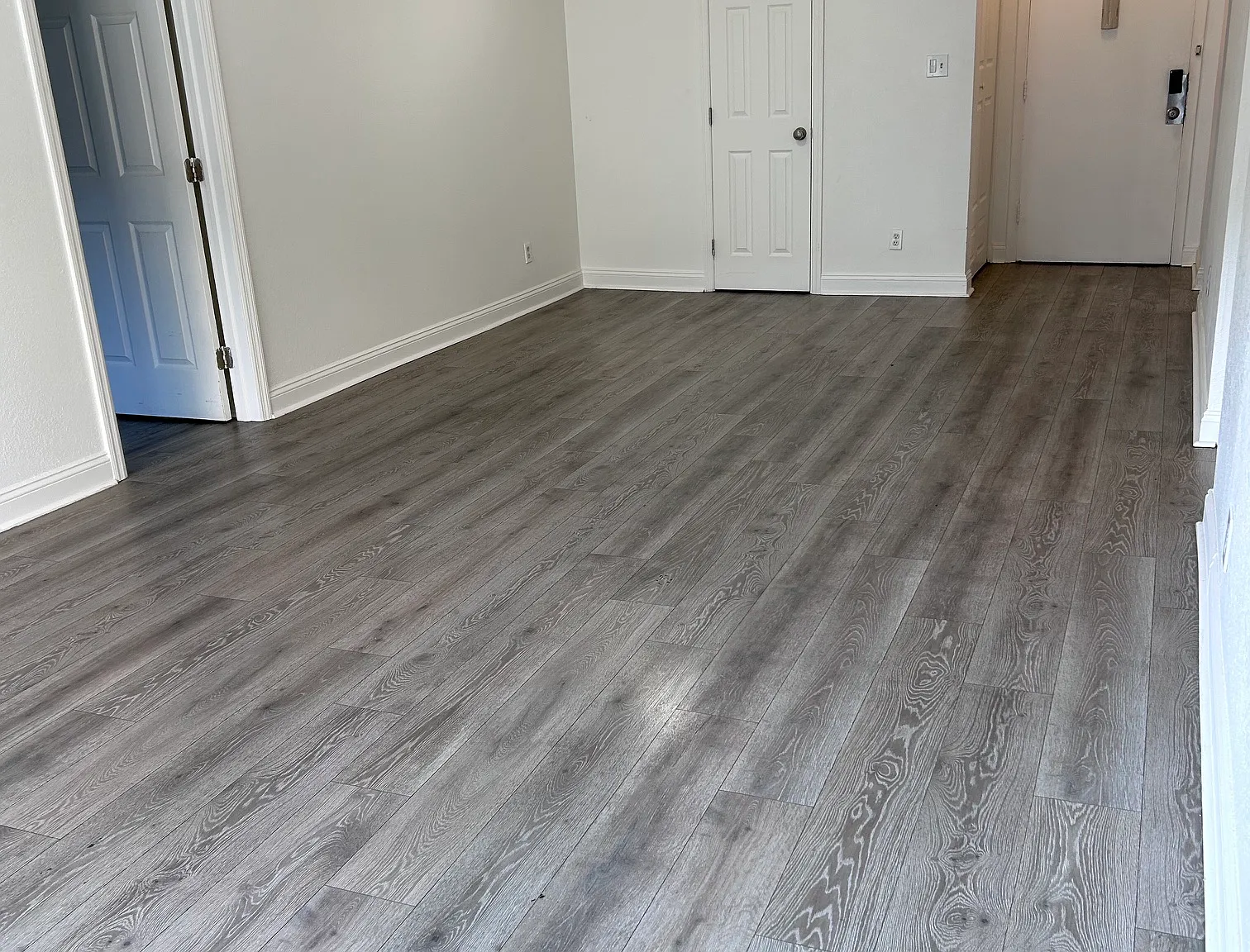 2 bed, 938 sqft, $1,700 — Photo 2