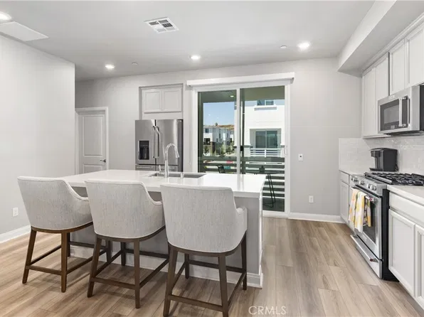 1472 Sunrise Ln, San Pedro, CA 90732