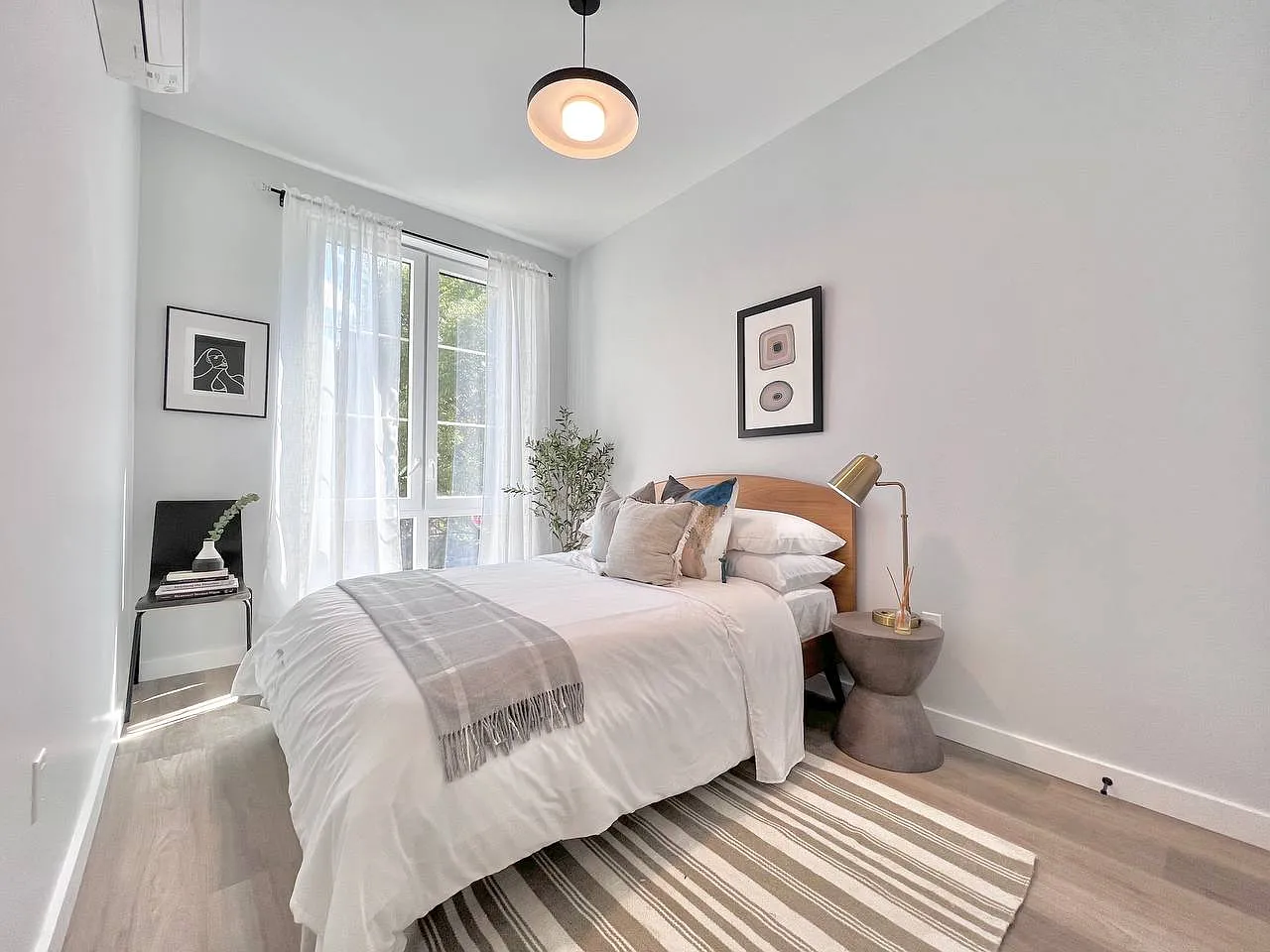 2917 Snyder Avenue — Photo 3