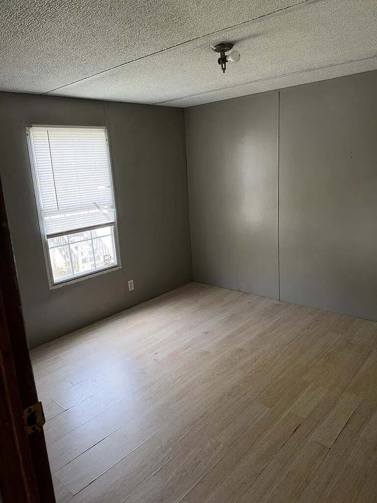 1 bed, 640 sqft, $800 — Photo 4