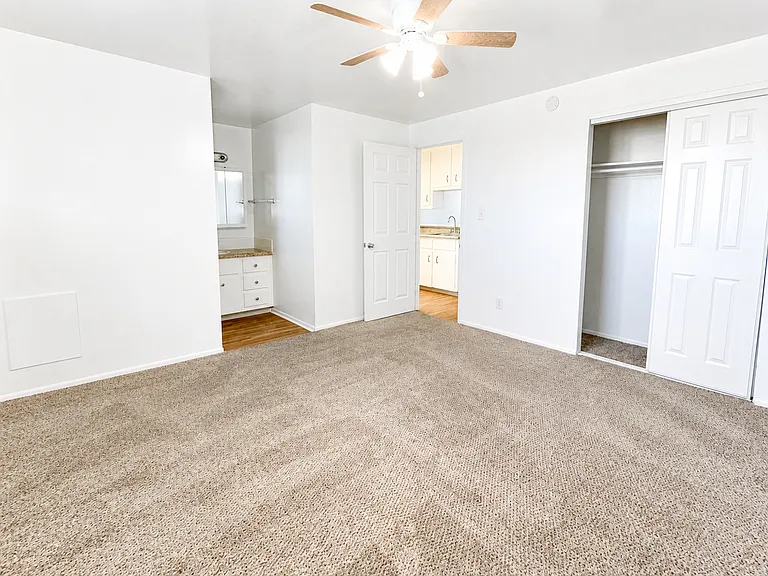 Lampliter Apartments — Photo 19