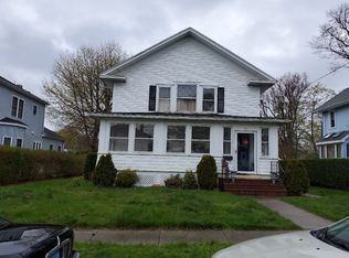 21 Bryan Rd, Branford, CT 06405