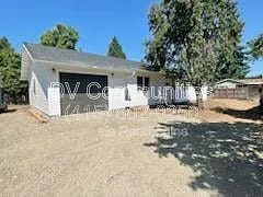 1246 Hughes St — Photo 1