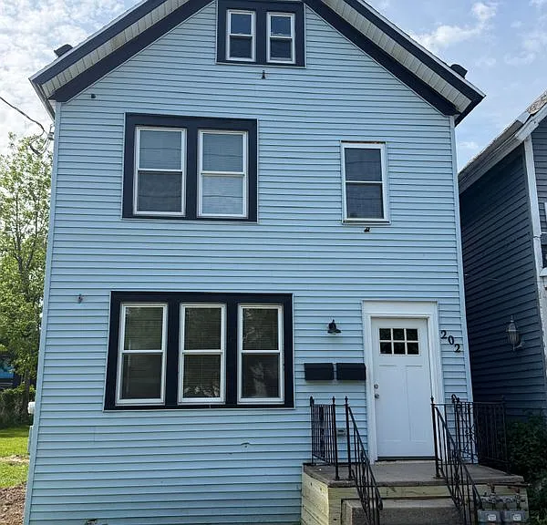 202 Vermont St #UPPER — Photo 17