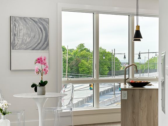 2nd image of 167 Saint Pauls Ave #203