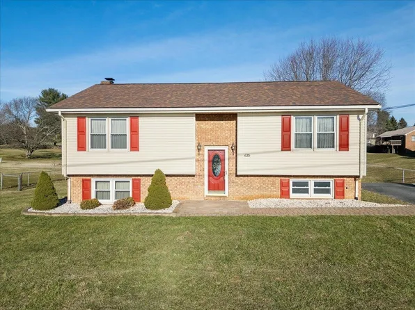 635 Vermillion St, Dublin, VA 24084