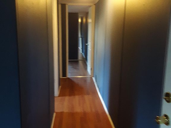 3rd image of 105 Darlene Ln