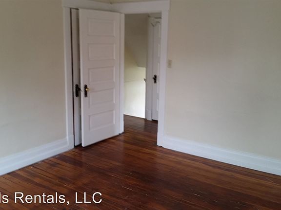 5th image of 1310 Girard Ave APT B