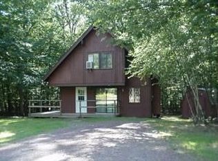 174 Oak Hill Rd, Hawley, PA 18428