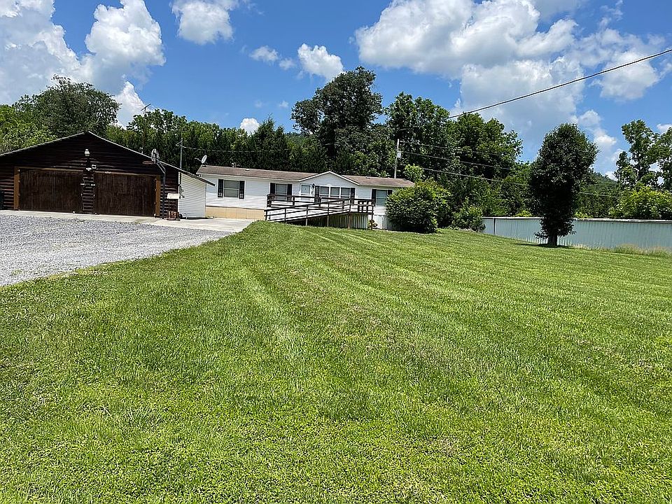 1st image of 2020 Fox Ln