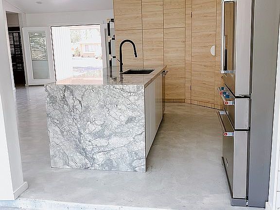5th image of 615 S Revolta Cir