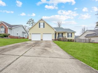 835 Turkey Ridge Dr, Fayetteville, NC 28314