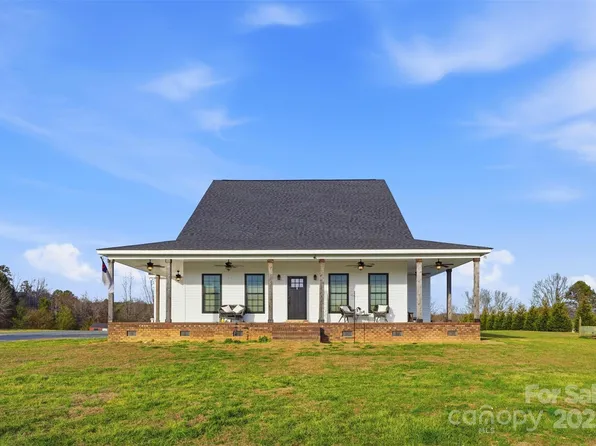 16659 Five Point Rd, Locust, NC 28097