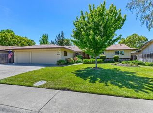 6826 Coachlite Way, Sacramento, CA 95831