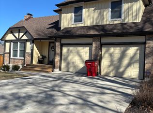 708 SW 37th St, Blue Springs, MO 64015