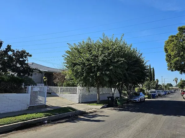 668 E 113th St, Los Angeles, CA 90059