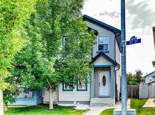17408 87th St NW, Edmonton, AB T5Z3Z3