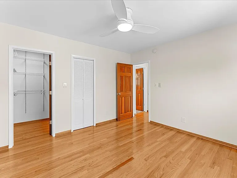 1701 Washington Way #12 — Photo 8
