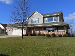 176 Mill Ave, Union Grove, WI 53182