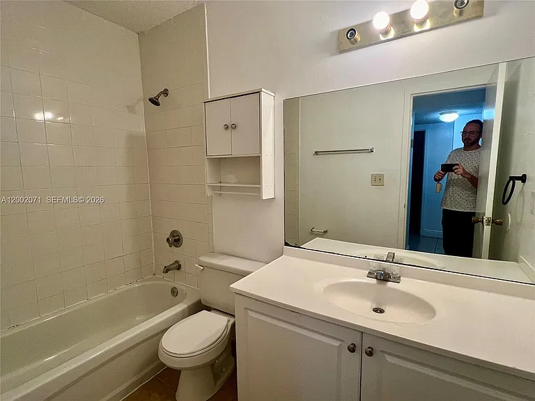 5102 NW 79th Ave #307 — Photo 13