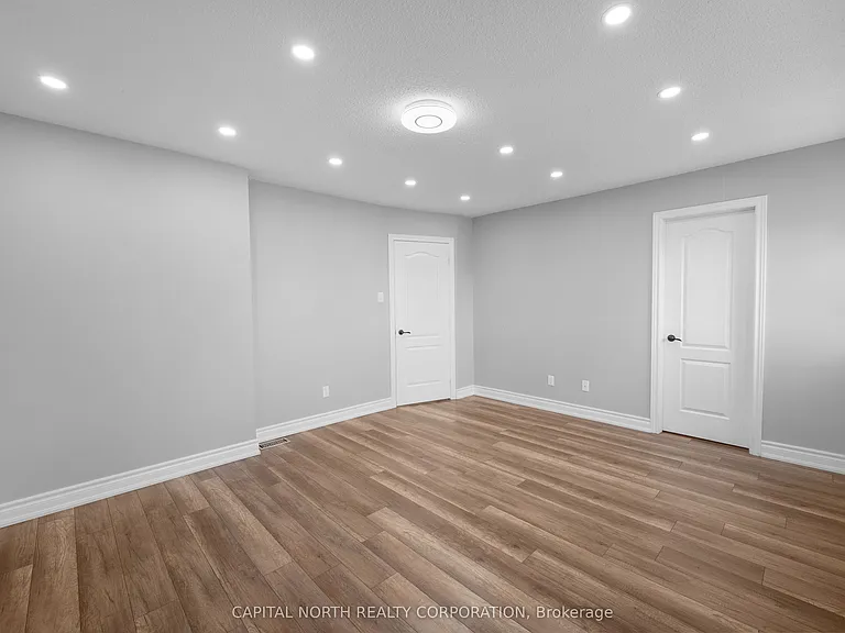 86 Breeze Dr — Photo 17